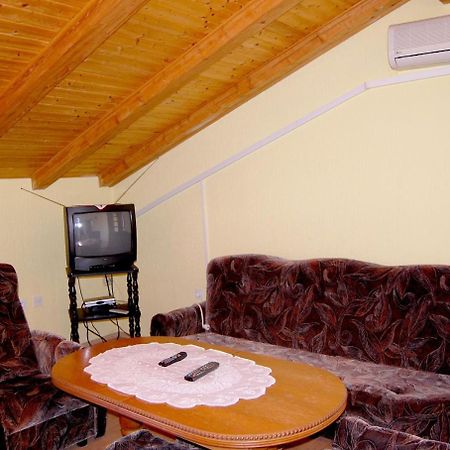Apartment Ivan By El-Pi Tours مالينسكا المظهر الخارجي الصورة