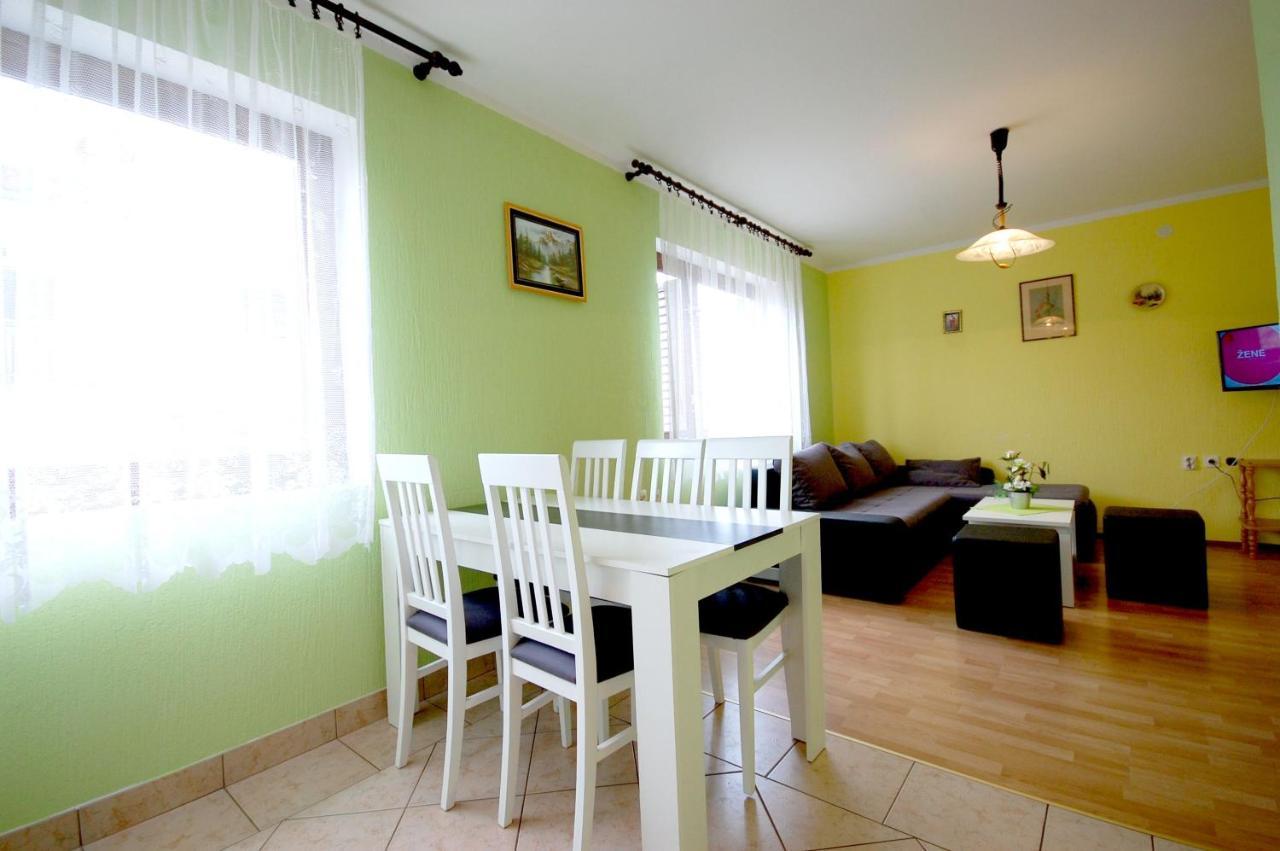 Apartment Ivan By El-Pi Tours مالينسكا المظهر الخارجي الصورة